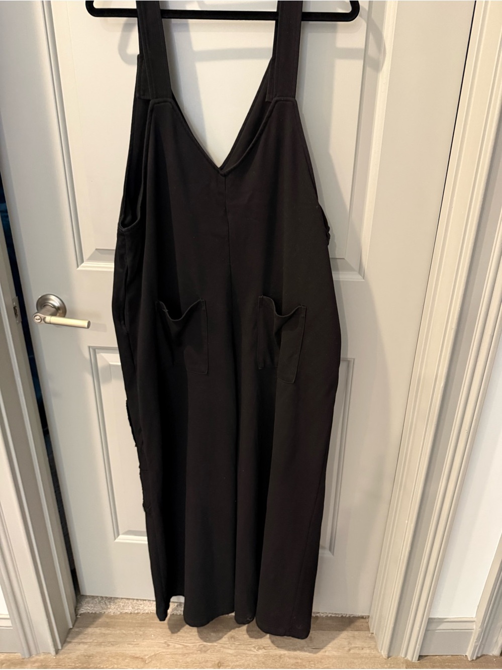 Jodifl Black V-Neck Jumpsuit with side & back pockets. Wide leg. Size L